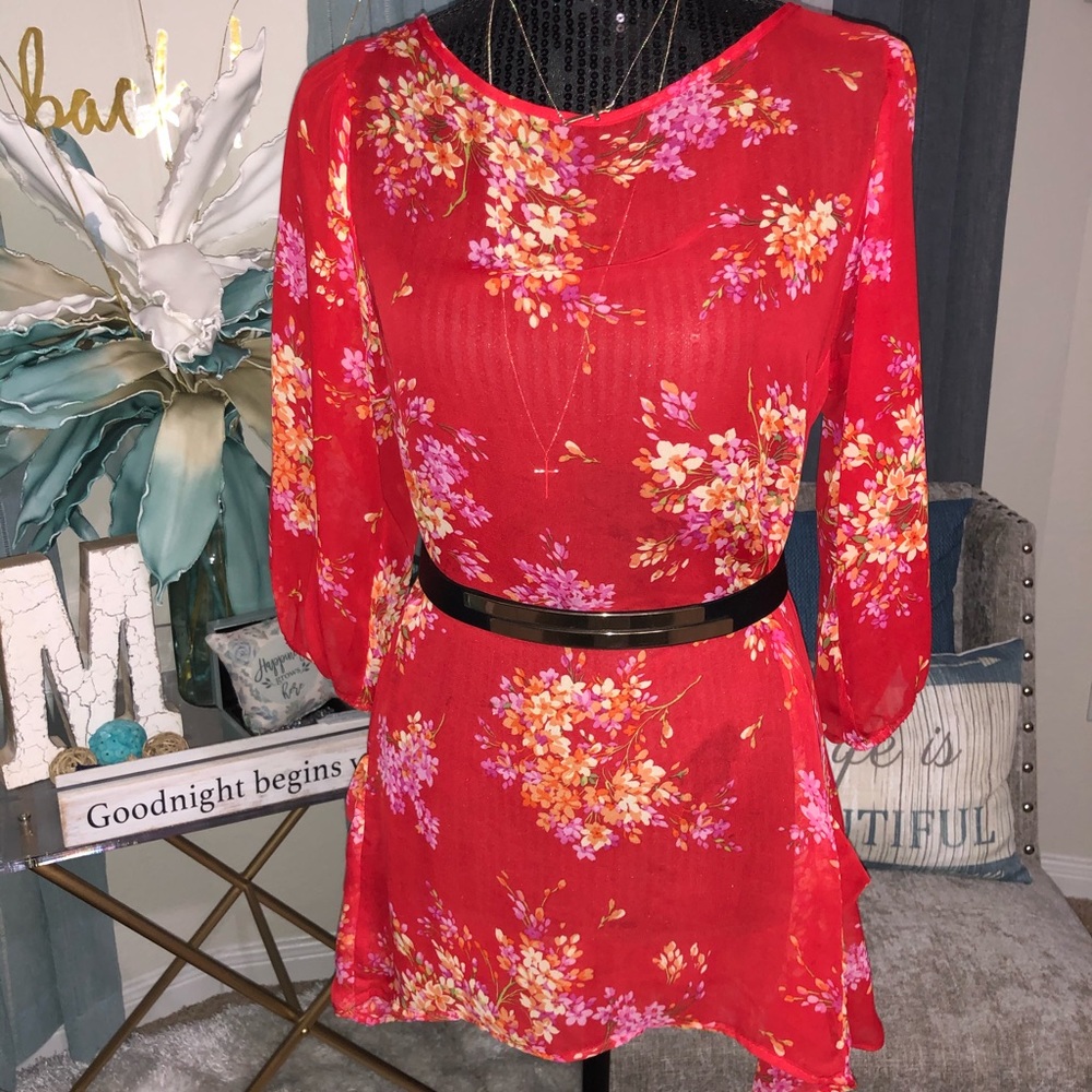 Lily White | Floral Top